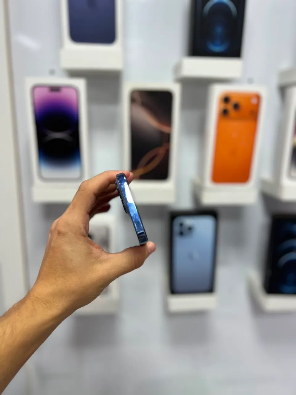iPhone 13 Pro - 128GB  ?2.499,00 - Foto 2
