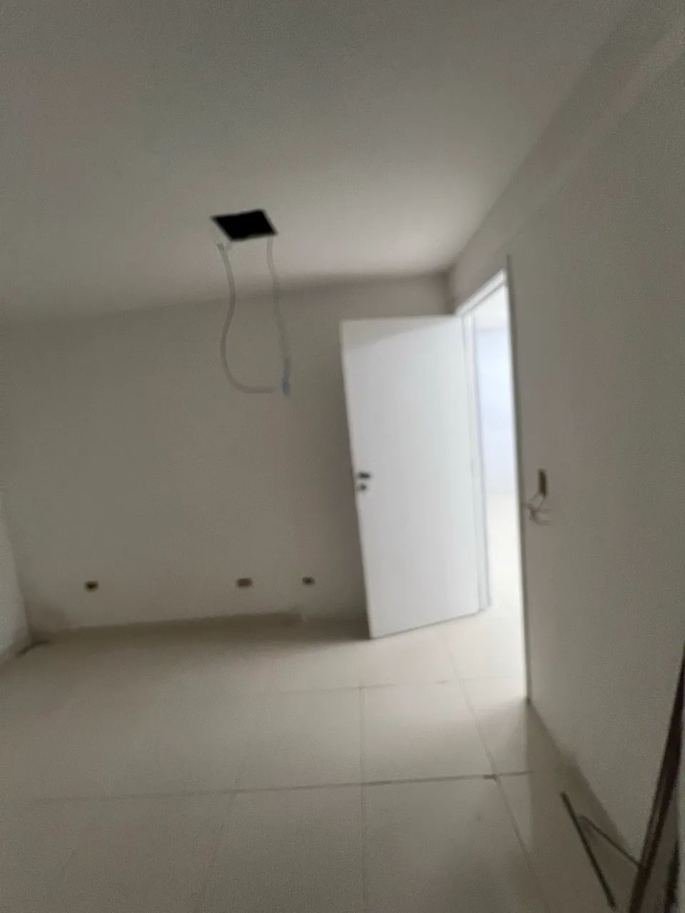Sala Comercial no Coração do Espinheiro ? Energia, Água e Internet Inclusas - Foto 3