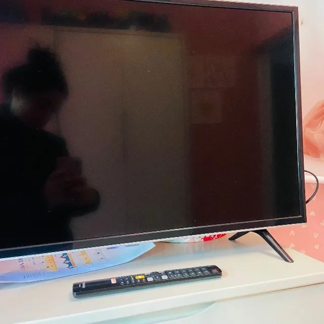 TV Toshiba 32 polegadas em perfeito estado, qualidade em imagem, vem com controle remoto. - Foto 2