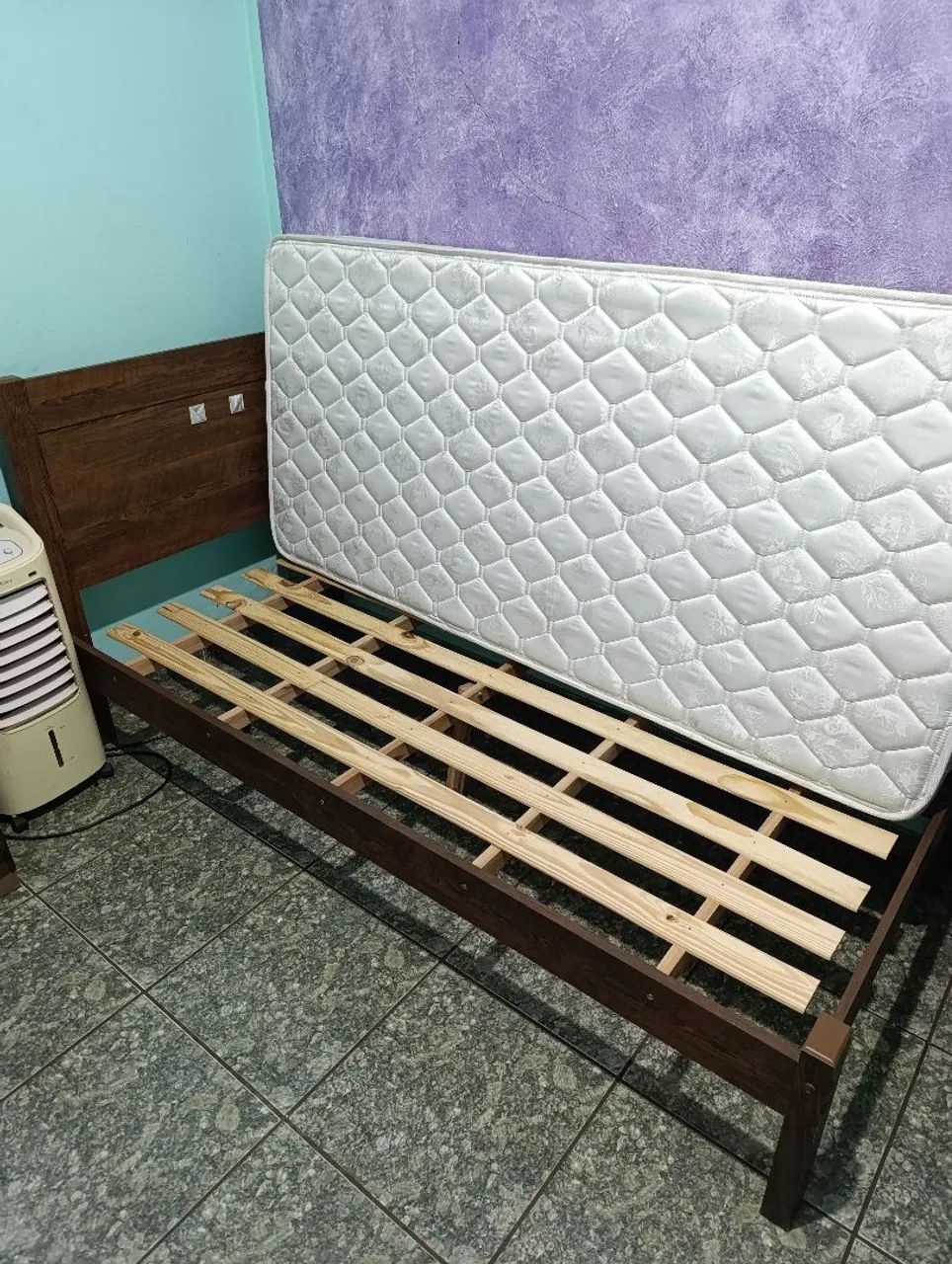 Cama e colchão solteiro seminovo - Foto 4