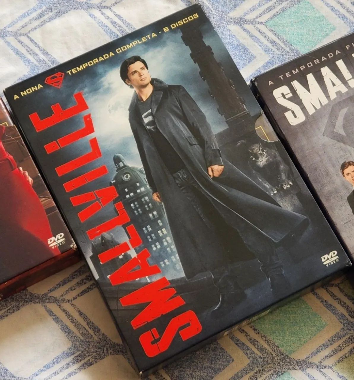 Box Smallville Temporadas 8, 9 e 10 DVDs - Foto 4