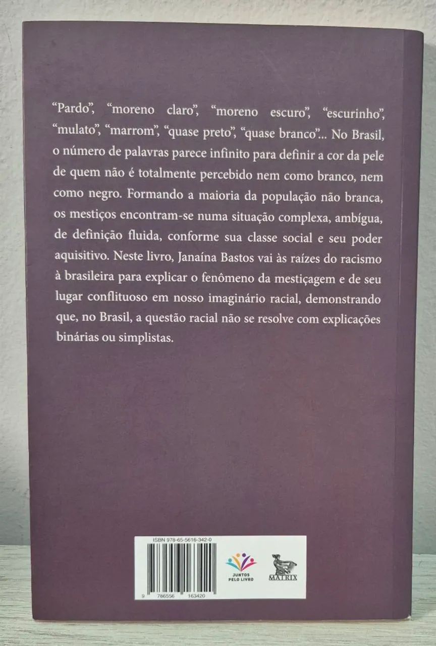 Livro Cinquenta tons de racismo - Foto 2