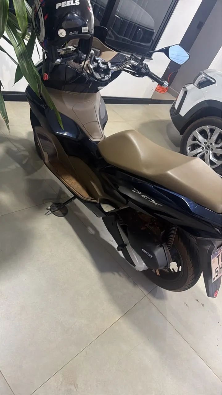 VENDO PCX 160 DLX 