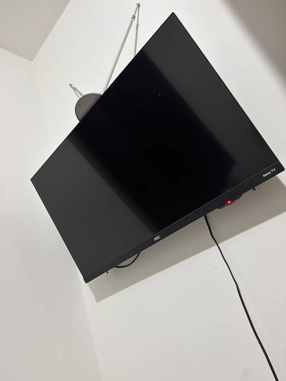 Vendo Smart TV Roku 32 polegadas  - Foto 3