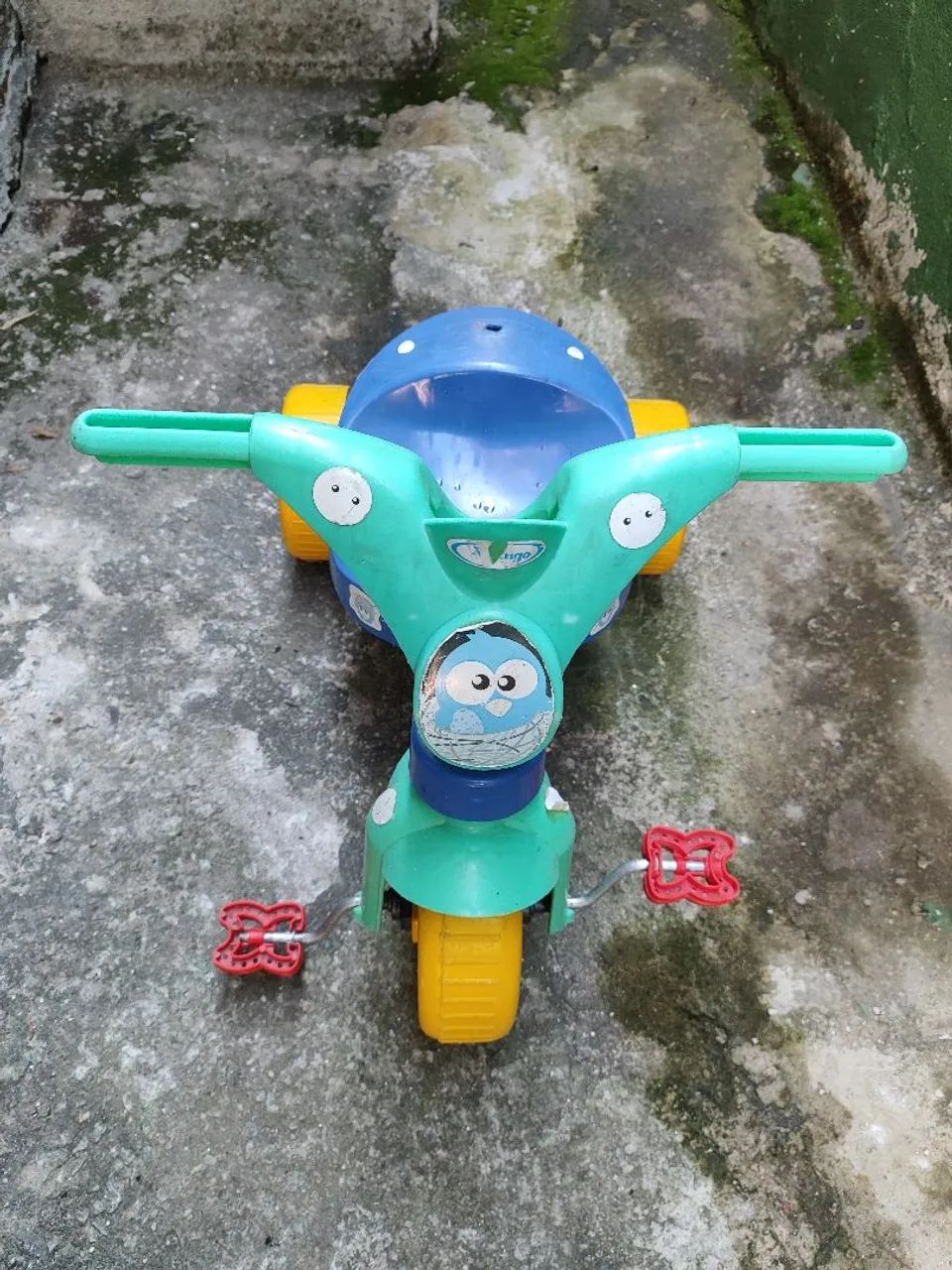 Triciclo usado infantil 