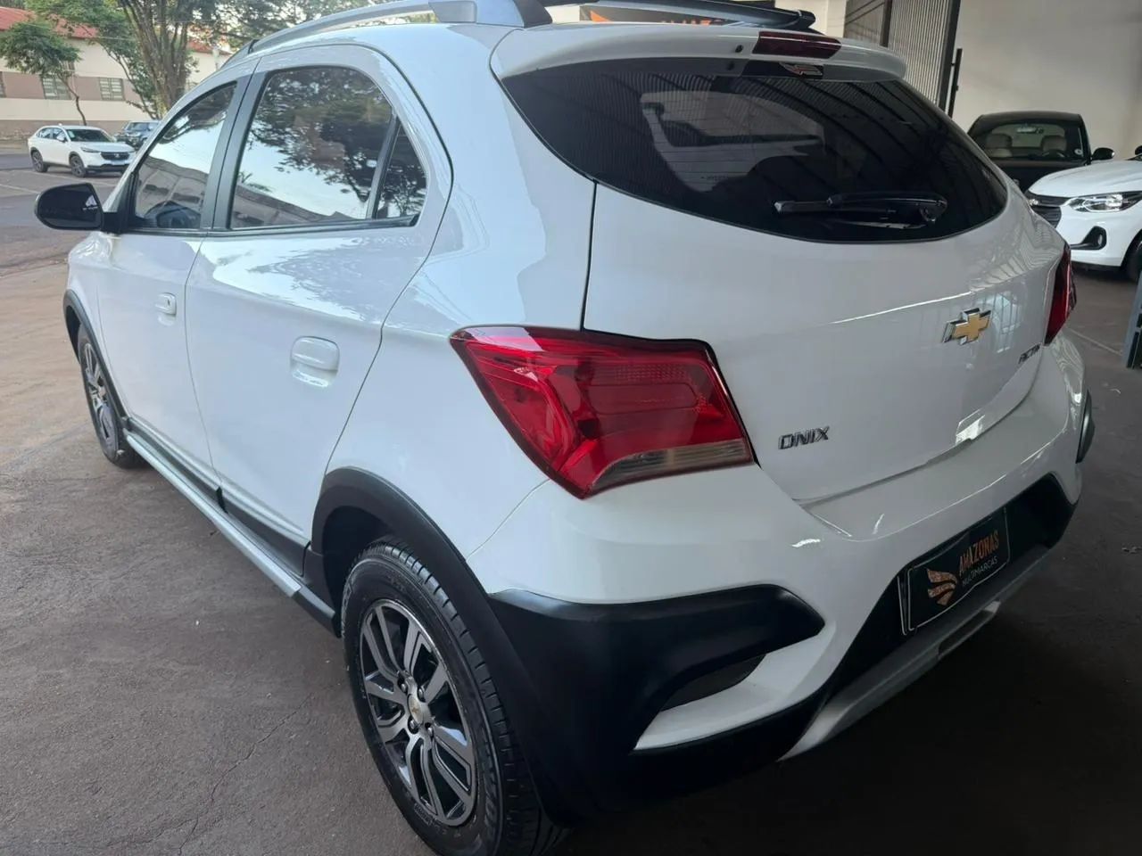 Chevrolet Onix Activ 1.4 8V Flex Mec. 4P 2018 - Foto 4