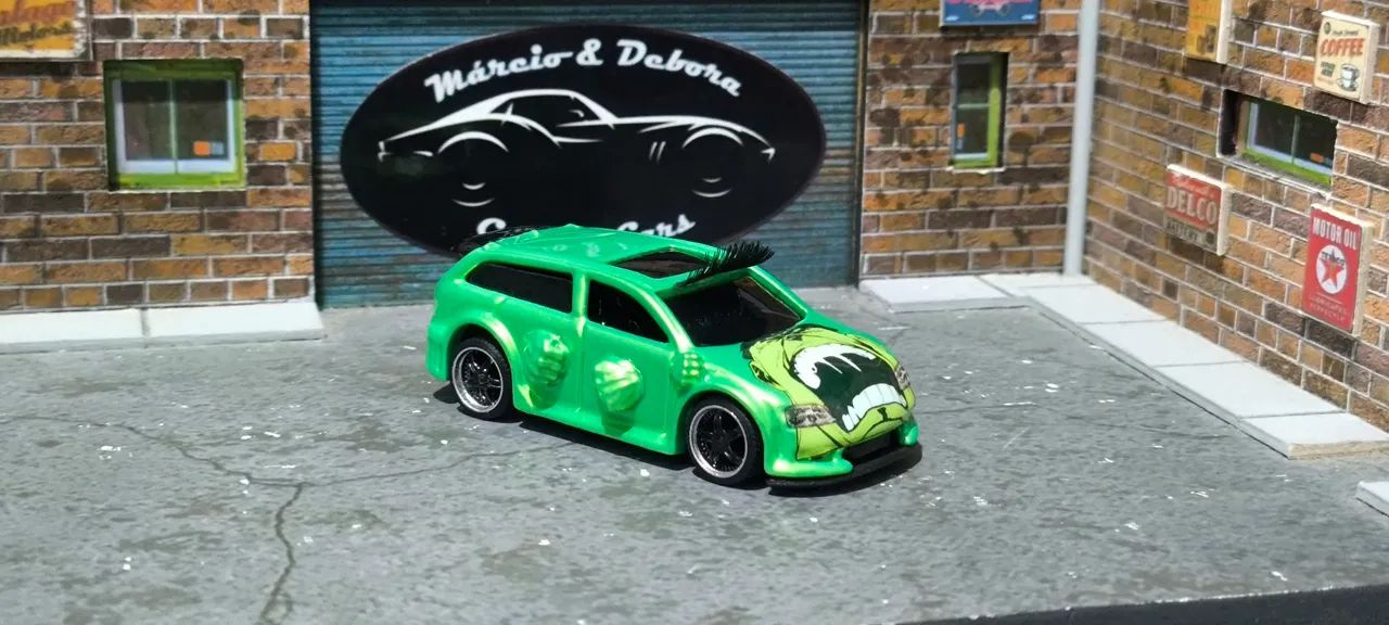 Hot Wheels Velozes e Furiosos - Hulk - Custom 