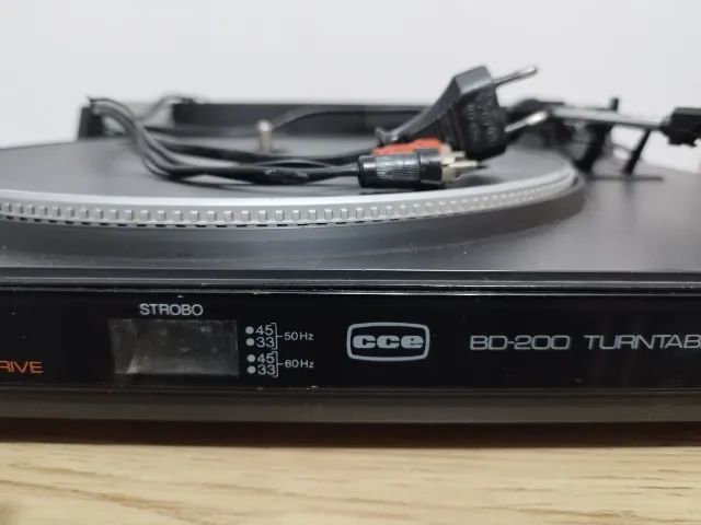 Toca discos CCE BD-200 - Foto 5