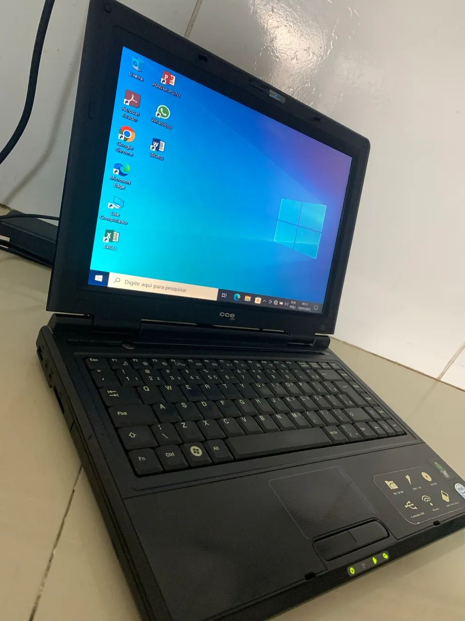 Notebook semi novo original  - Foto 2