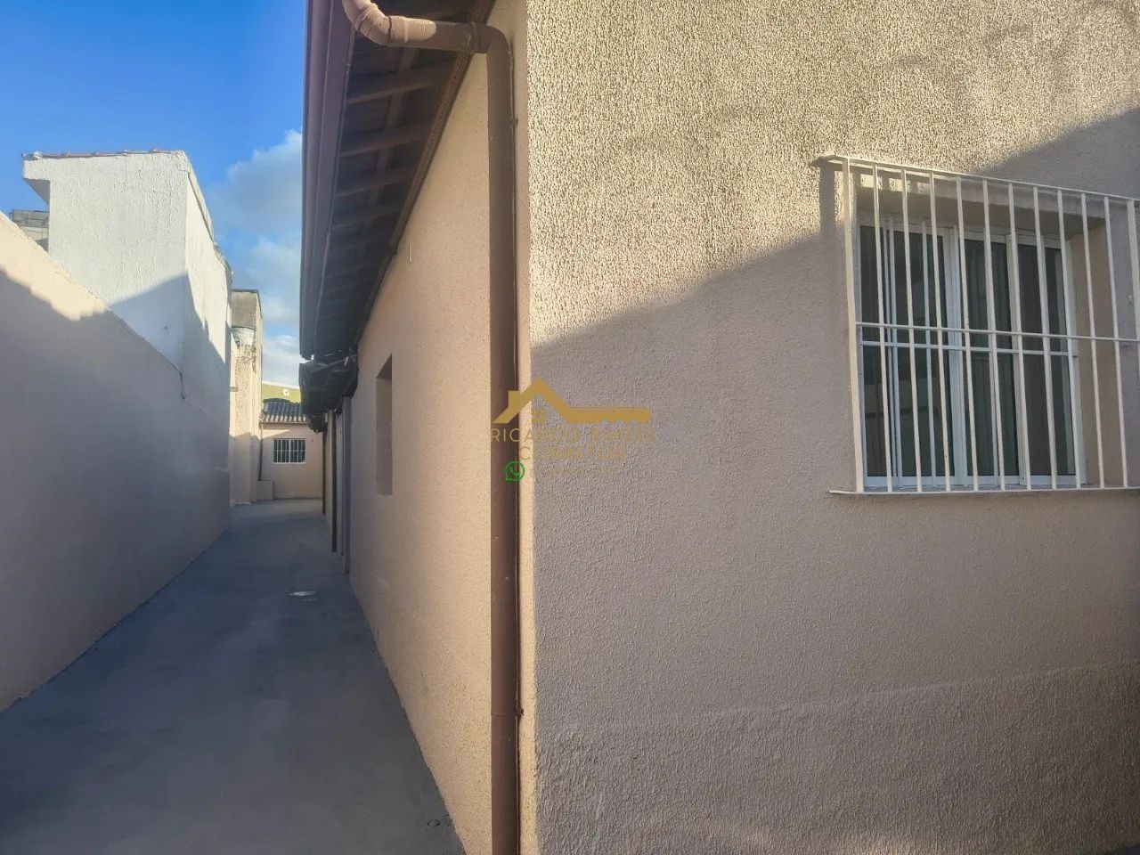 Casa Nova com 1 ou 2 Dorms - Com Quintal e Opção de Vaga de Garagem. - Foto 2