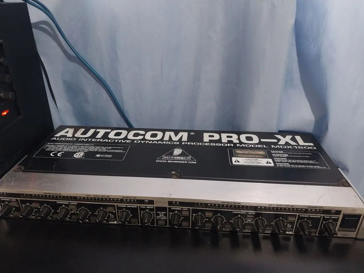 Behringer Autocom Pro-XL MDX1600