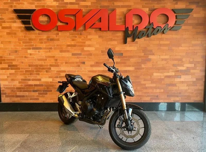 HONDA CB 500F 2023