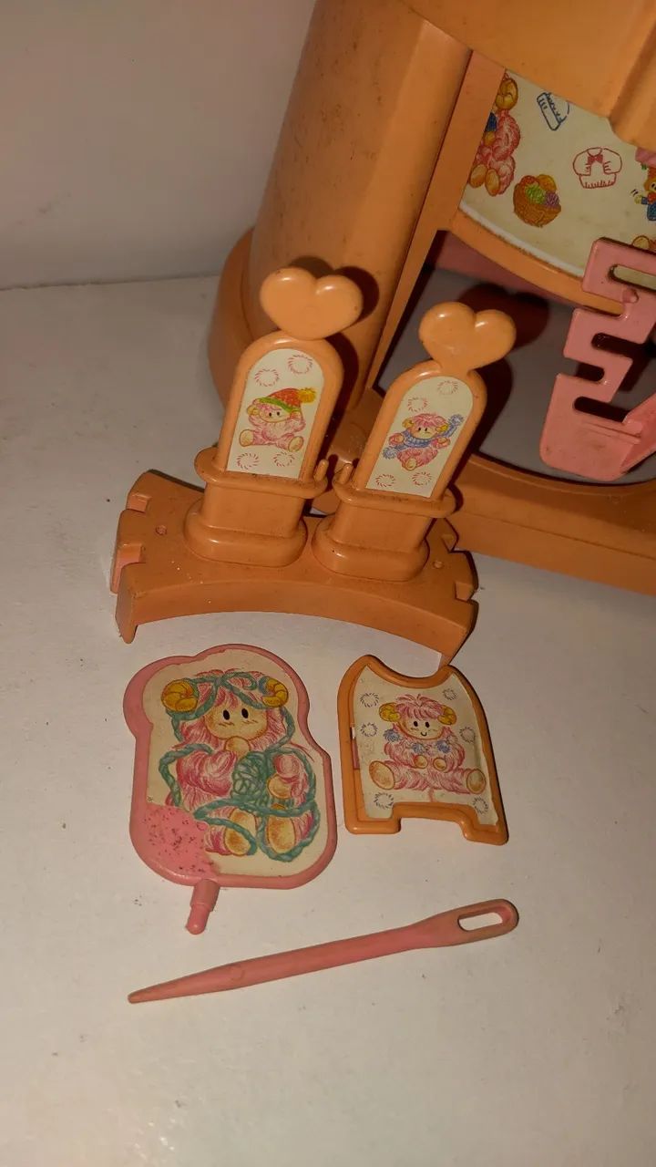 Maquininha de tricô de brinquedo antiga - Foto 4