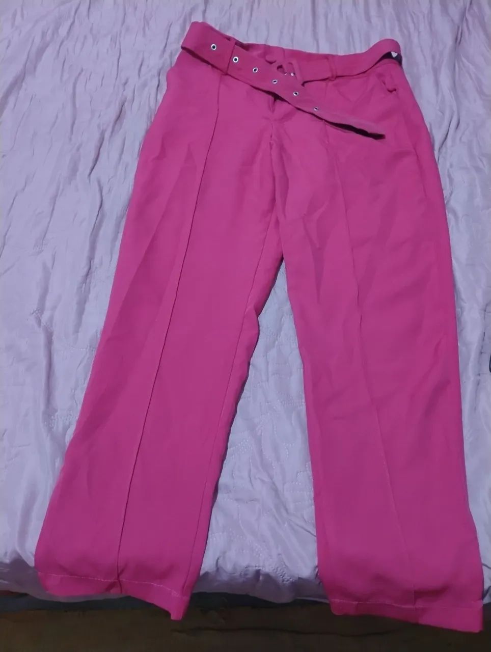 Vendo calça alfaiataria nova 