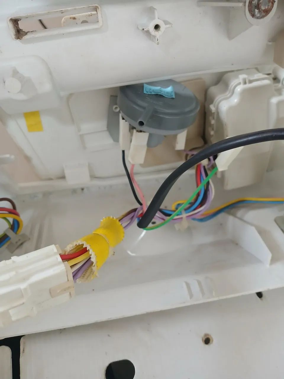Conserto e manutenção de máquina de lavar roupas  - Foto 2