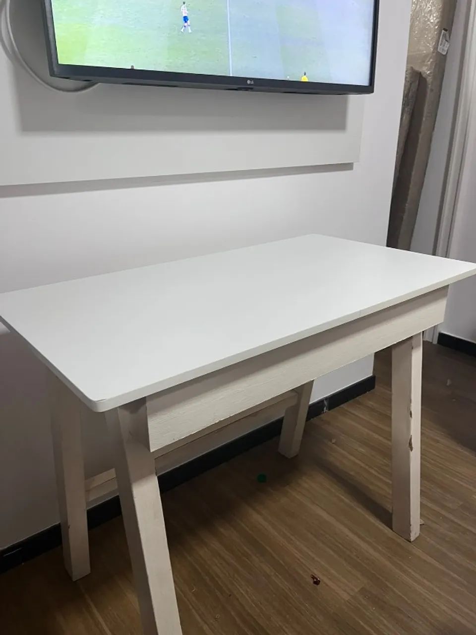 Mesa de estudos/escrivaninha- Excelente material - Foto 2