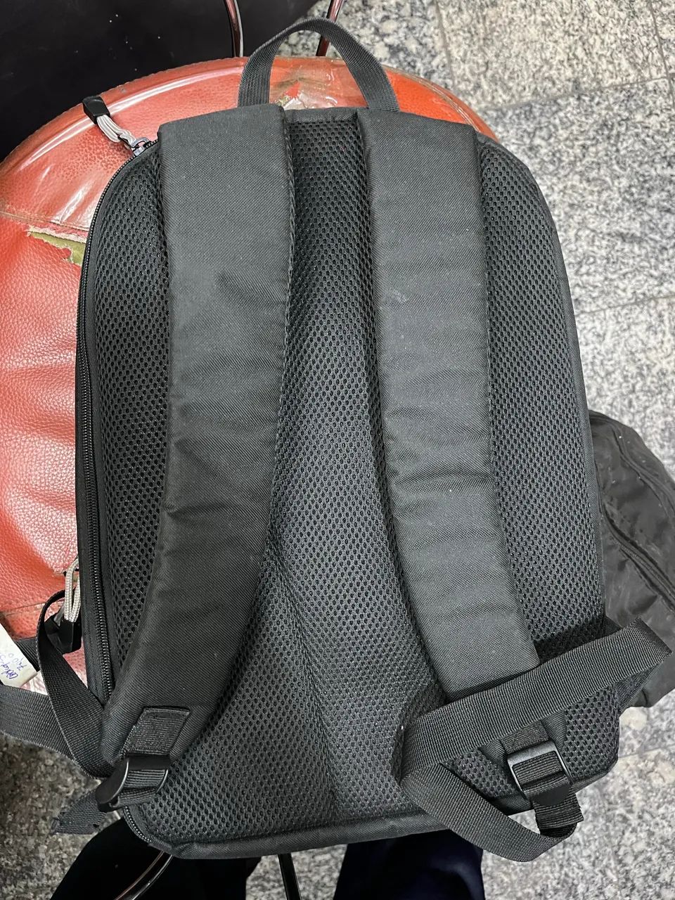 Mochila Targus pequena - Foto 2