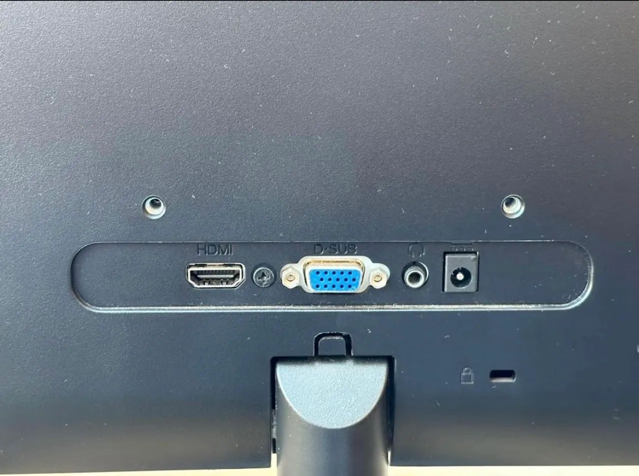 Monitor AOC 21.5 - Foto 4