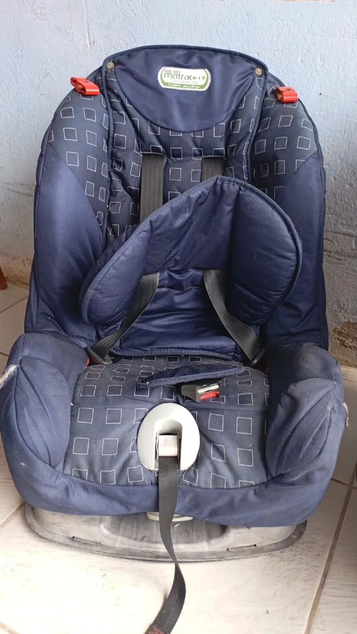 Cadeirinha  de criança para carro - Foto 2