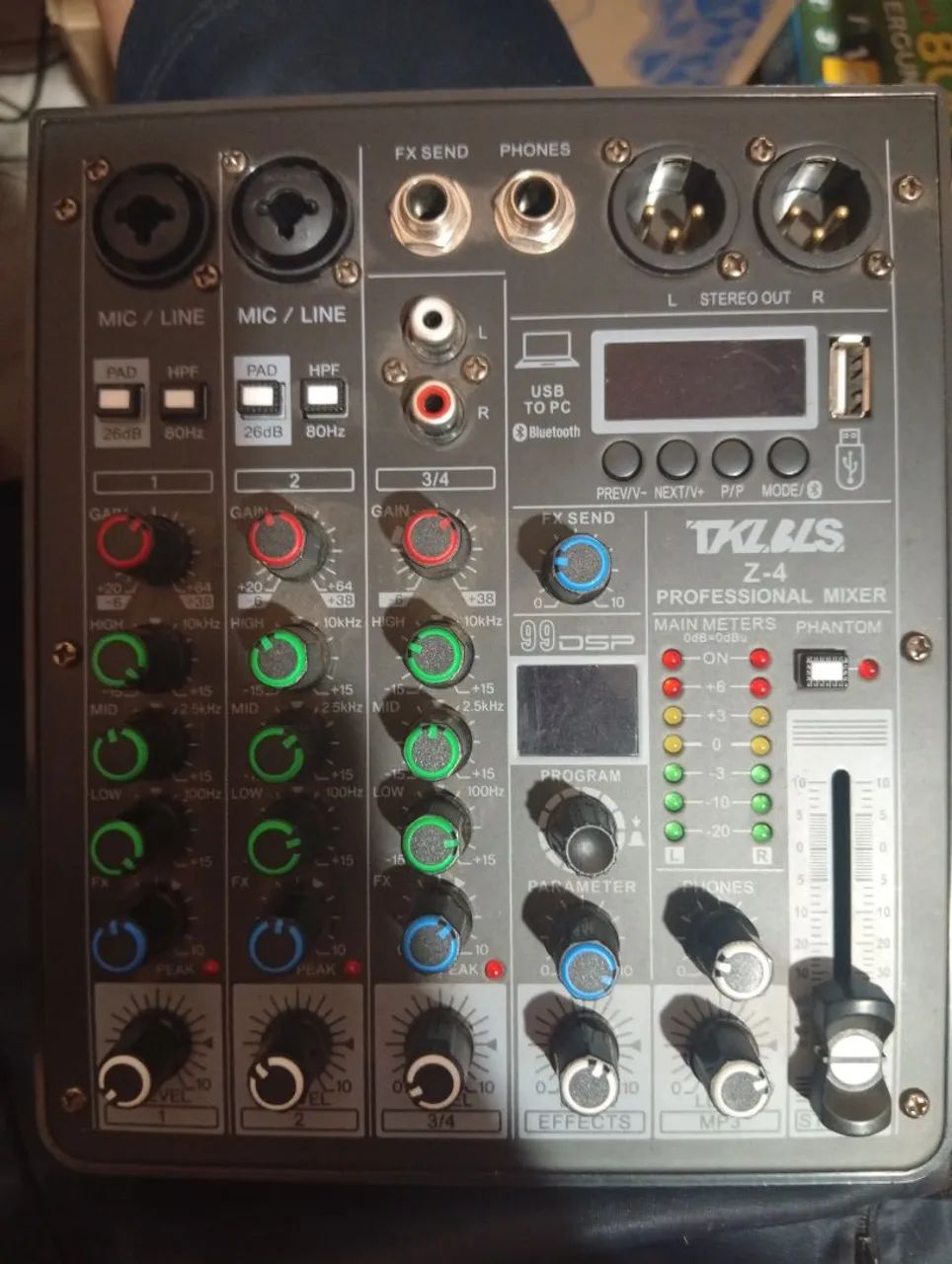Mesa de Som Z- 4 NOVA $450
