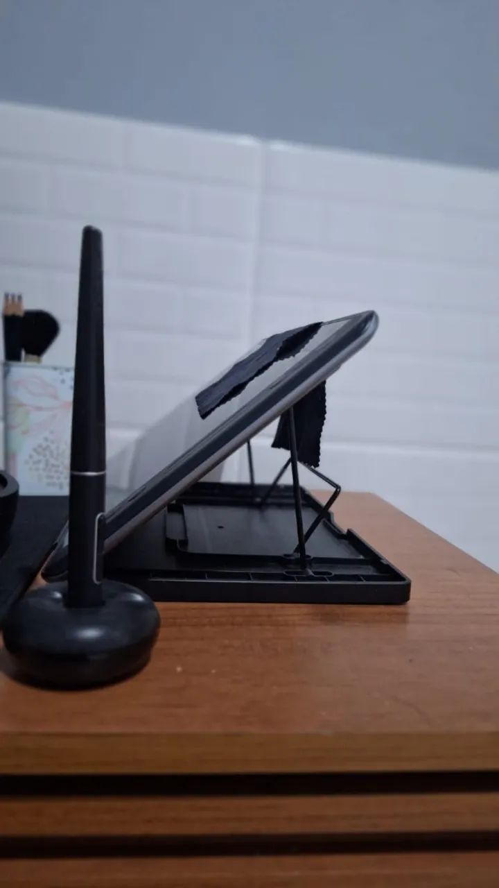 Mesa Digitalizadora com Display - HUION KAMVAS PRO 12 - Foto 2