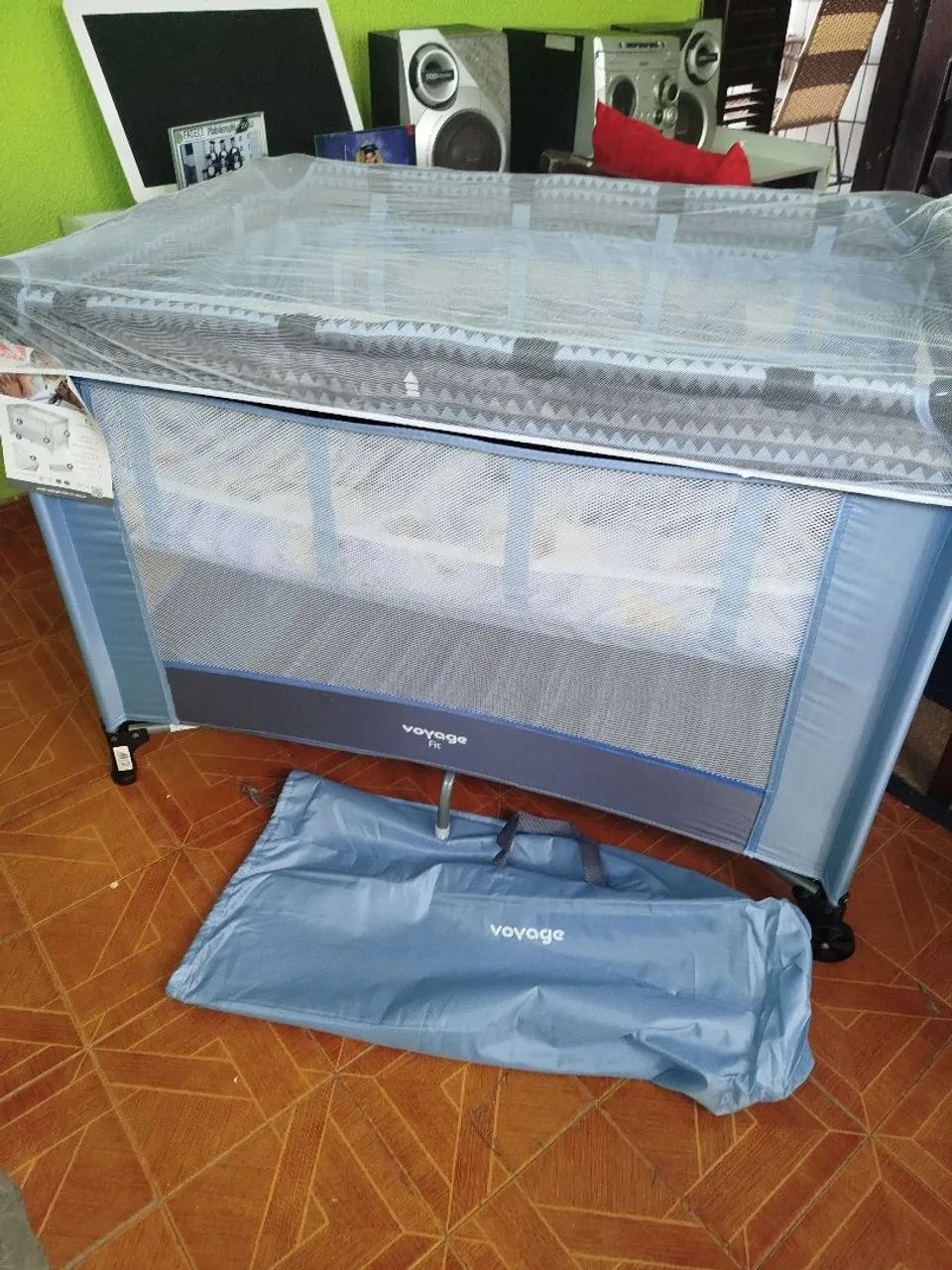 Berço cercado NOVO zero na caixa com colchão NOVO TB... Cuida