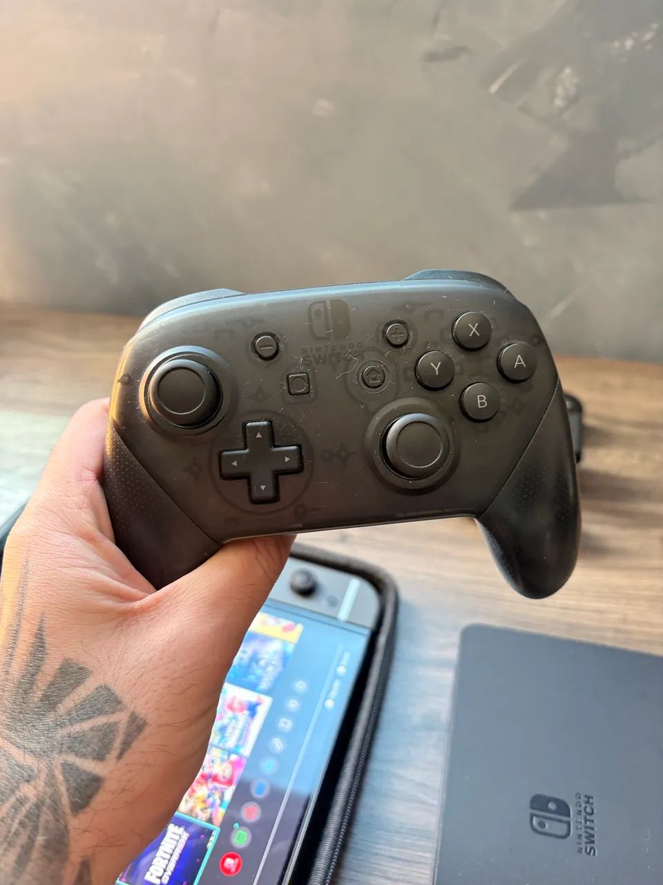 Nintendo Switch OLED Desbloqueado + Controller  - Foto 5