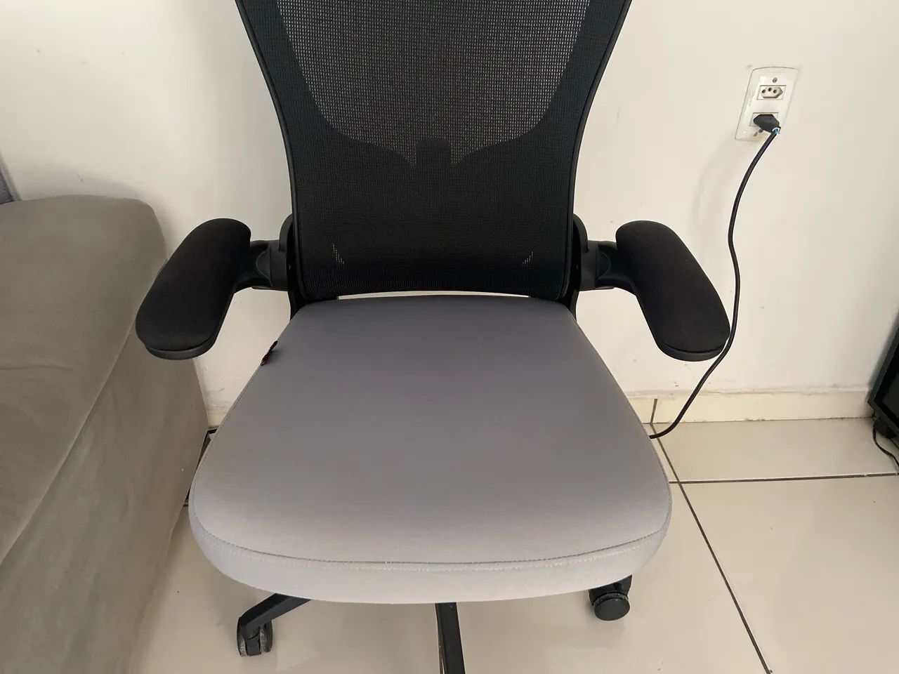 Vende-se cadeira escritório - Foto 4