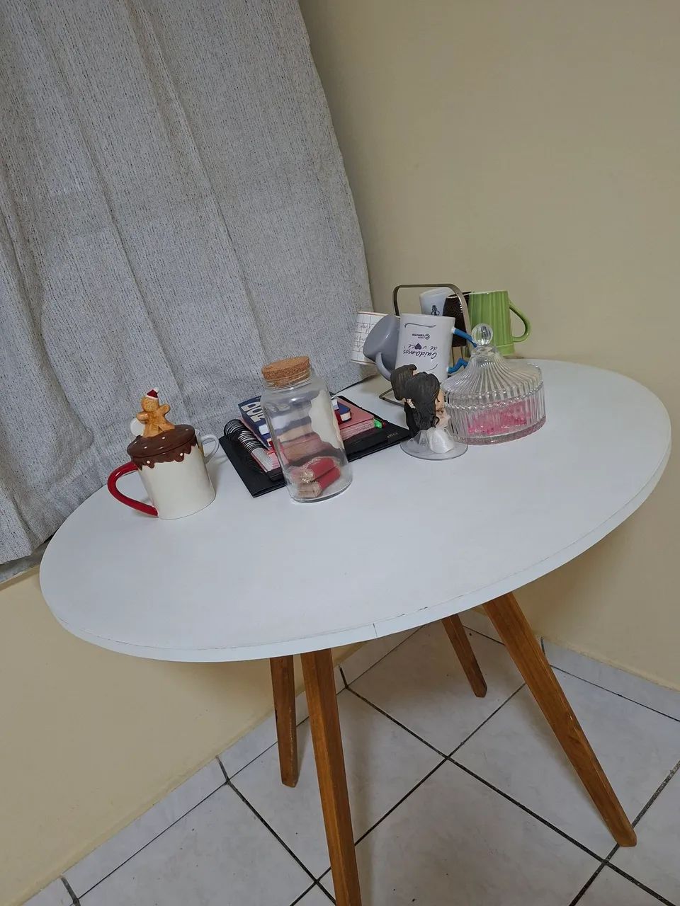 Mesa Pequena Redonda 