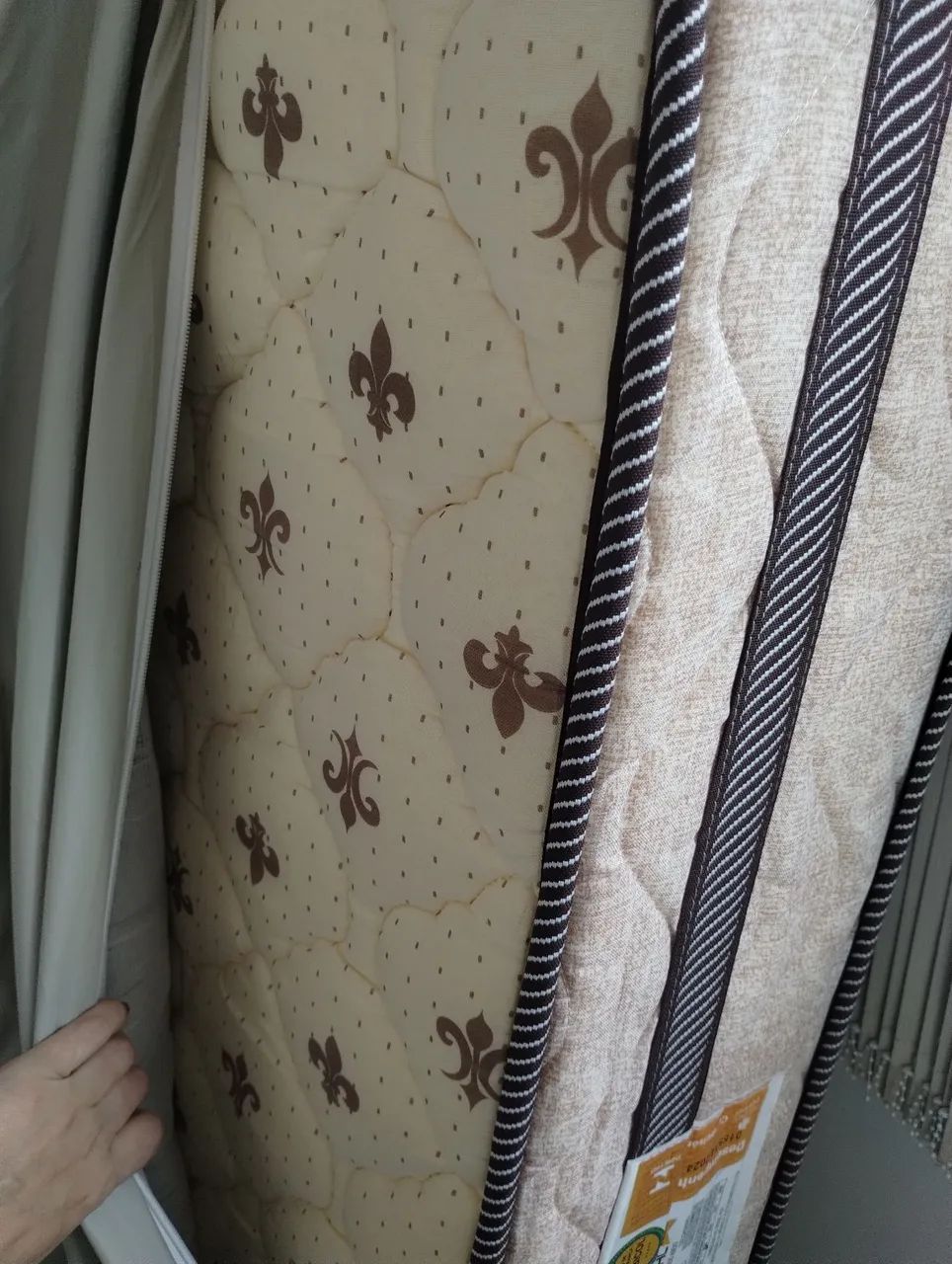 Vendo Cama com Colchão de molas - Foto 5