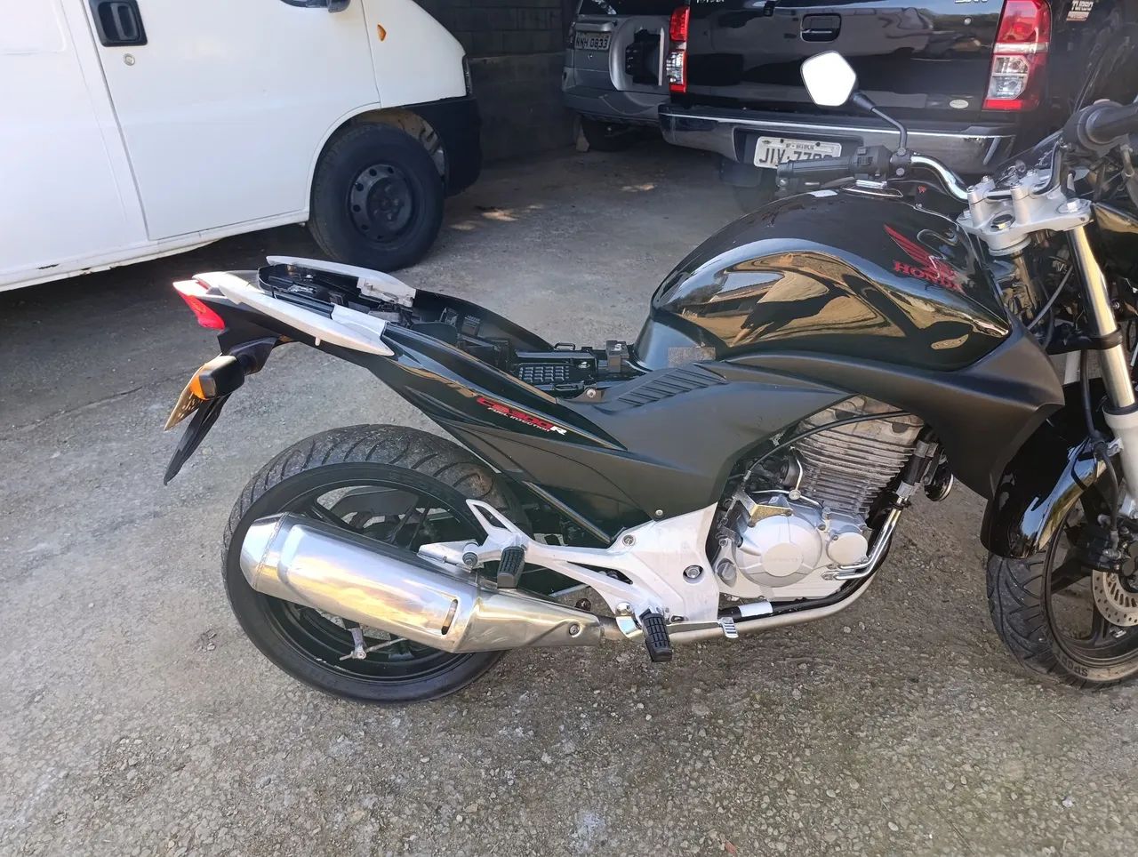 CB300R com 12.500 km original  - Foto 2
