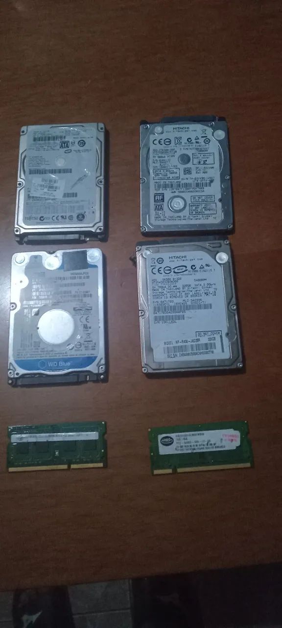 Lote 4 HD de notebook e 2 memórias 