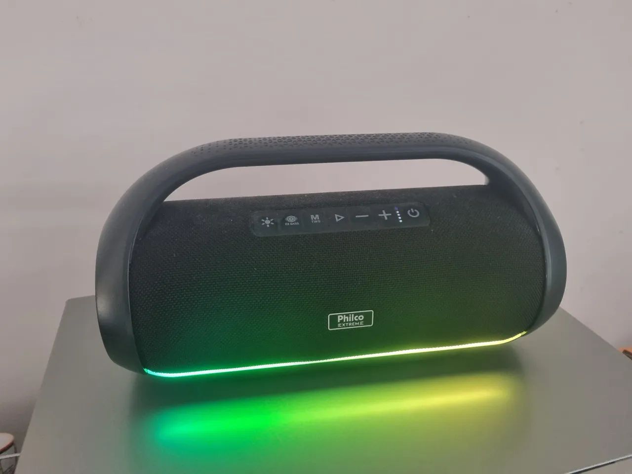 Caixa de som Philco extreme