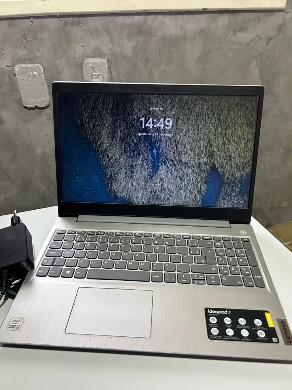 VENDO NOTEBOOK LENOVO IDEAPAD 3i - ideal para estudos e cotidiano 