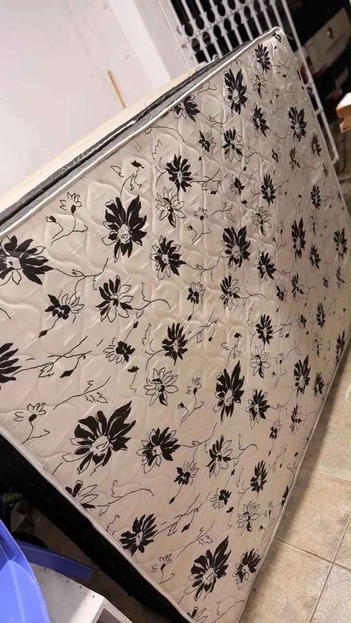 Cama Ortobom Conjulgada SEMI NOVA 350,00  - Foto 2
