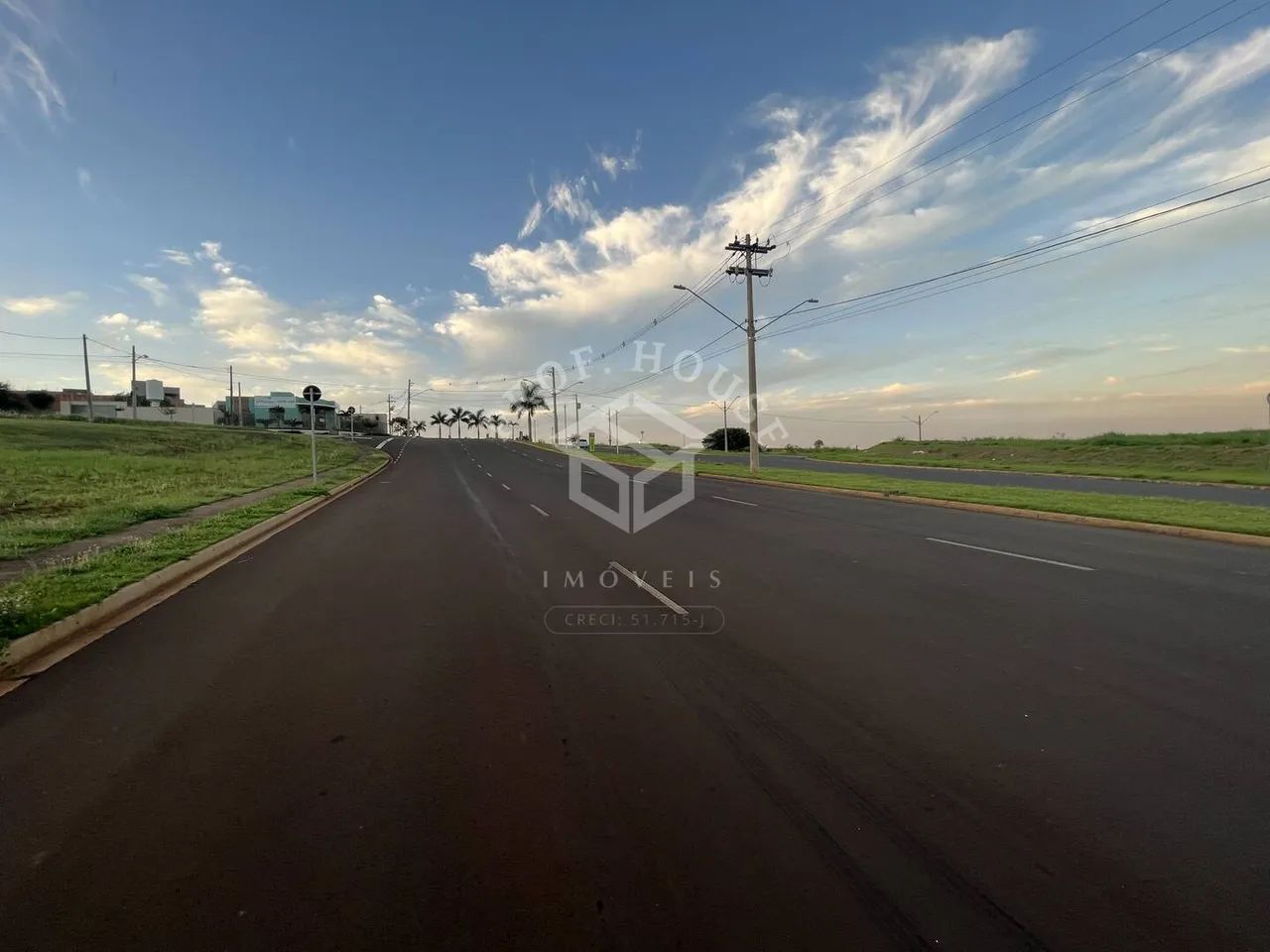 TERRENO À VENDA NO BAIRRO COLINAS DO ENGENHO I EM LIMEIRA-SP