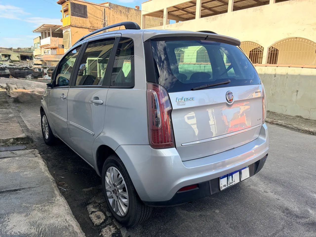 Fiat Idea Essence 1.6 Flex 16V 5P 2011 - Foto 5
