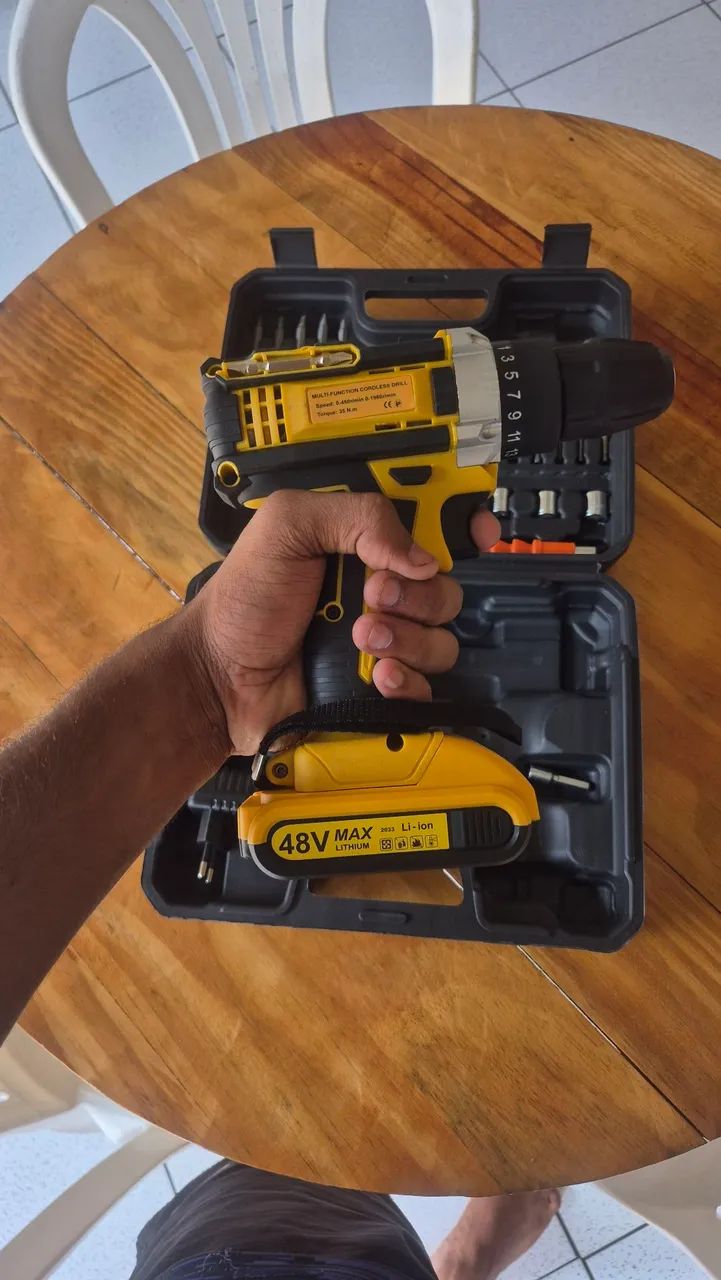Furadeira Parafusadeira 48V com Maleta + 2 Baterias | Nova