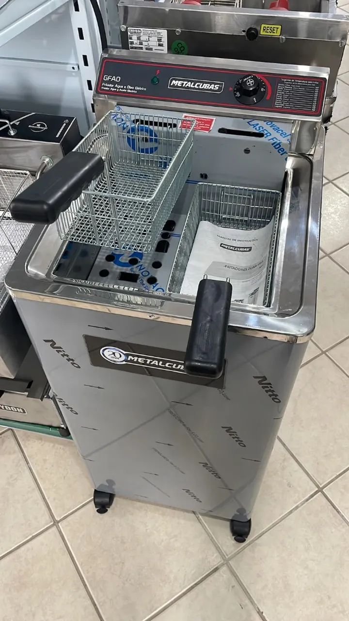 MB FRITADEIRA ELETRICA GFAO 18 - METALCUBAS 