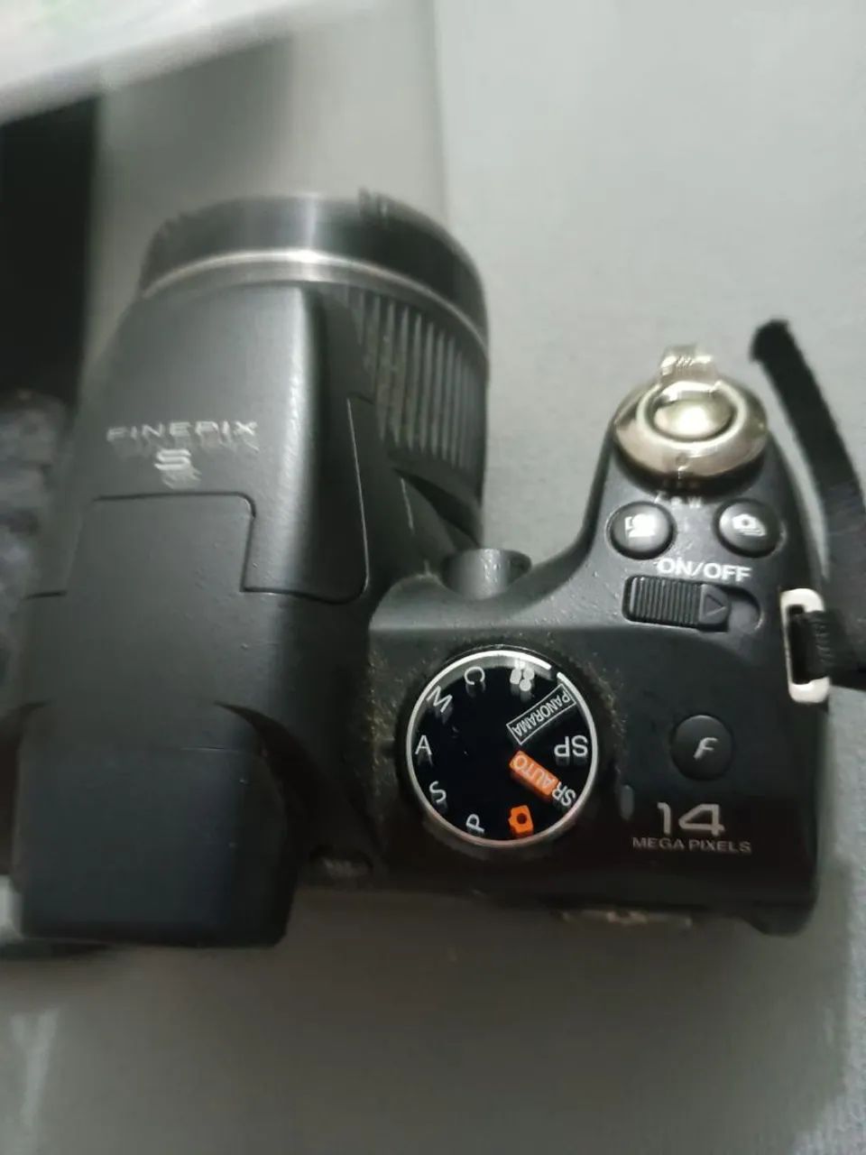 CAMERA SEMIPROFISSIONAL FUJI FINEPIX  - Foto 3