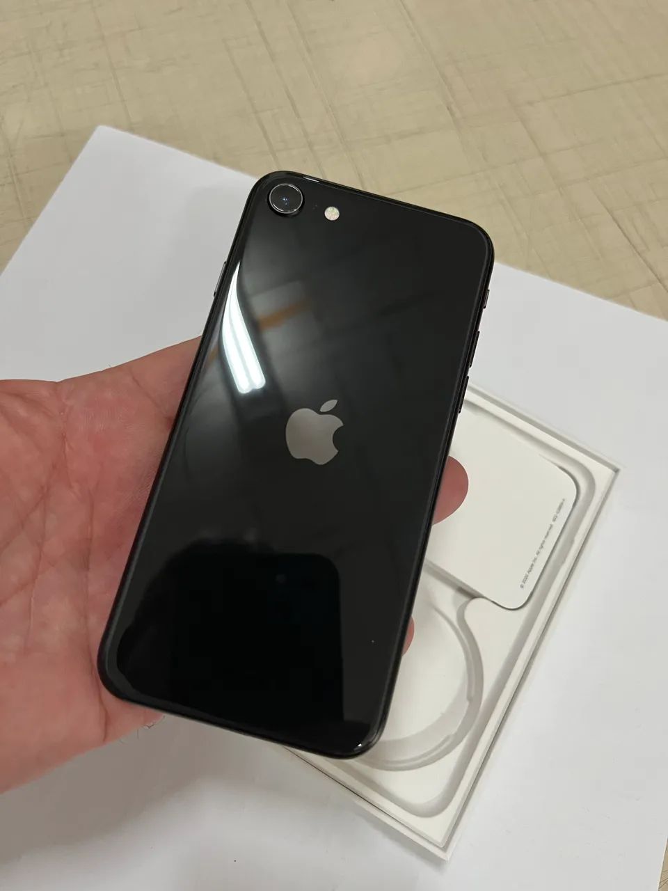 iPhone SE 64Gb Preto - Foto 2