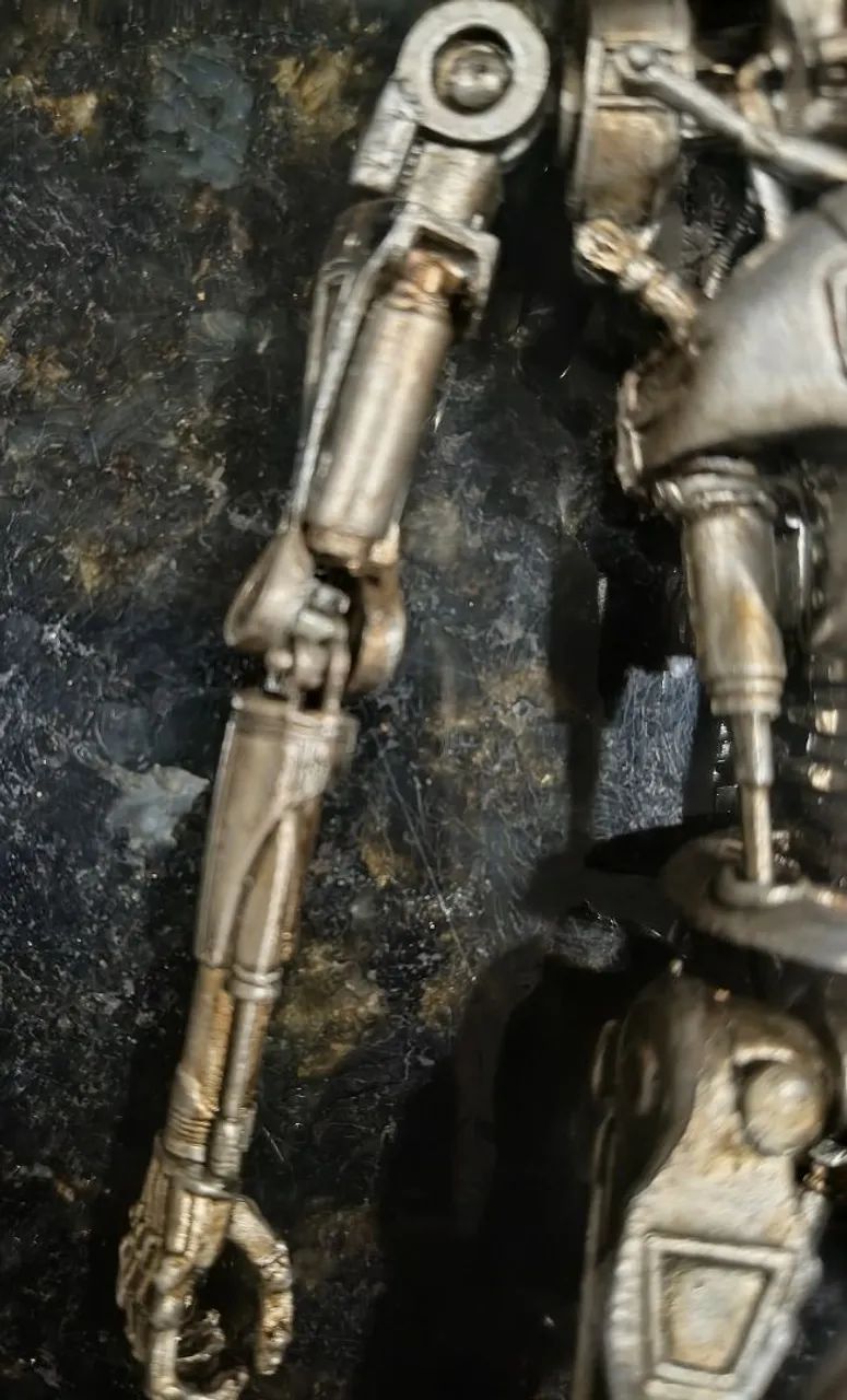 Lote Neca e McFarlane Toys Robôs  - Foto 4