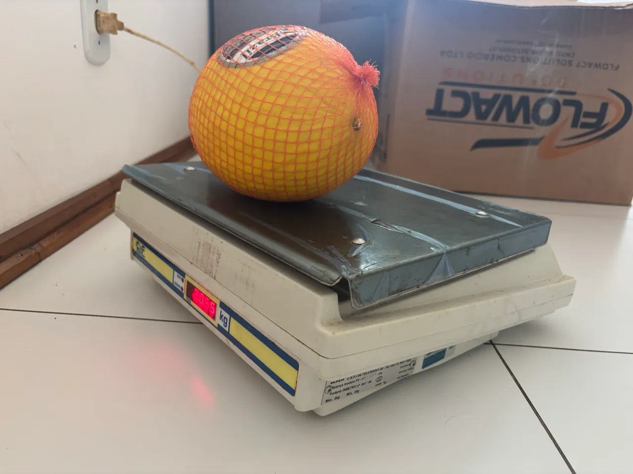 Balança Eletrônica Comercial C&F - 3 kg - Foto 3