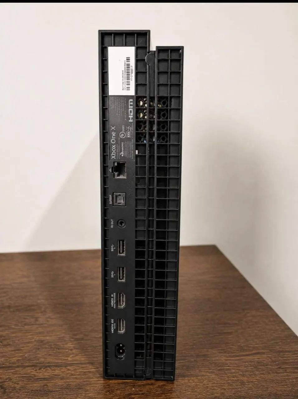 Xbox One X 1TB 4K - Foto 3