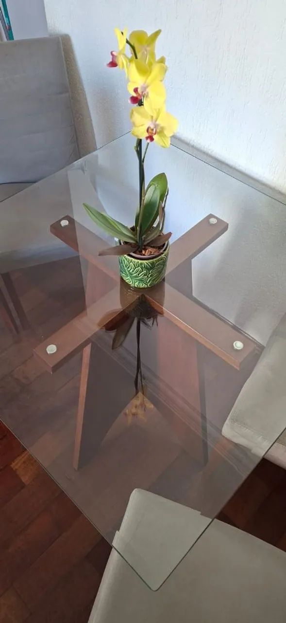 Conjunto mesa de vidro com quatro cadeiras  - Foto 2