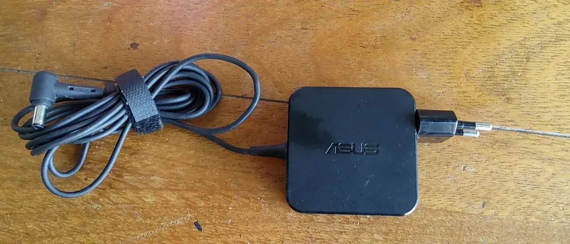 Carregador para notebook Asus