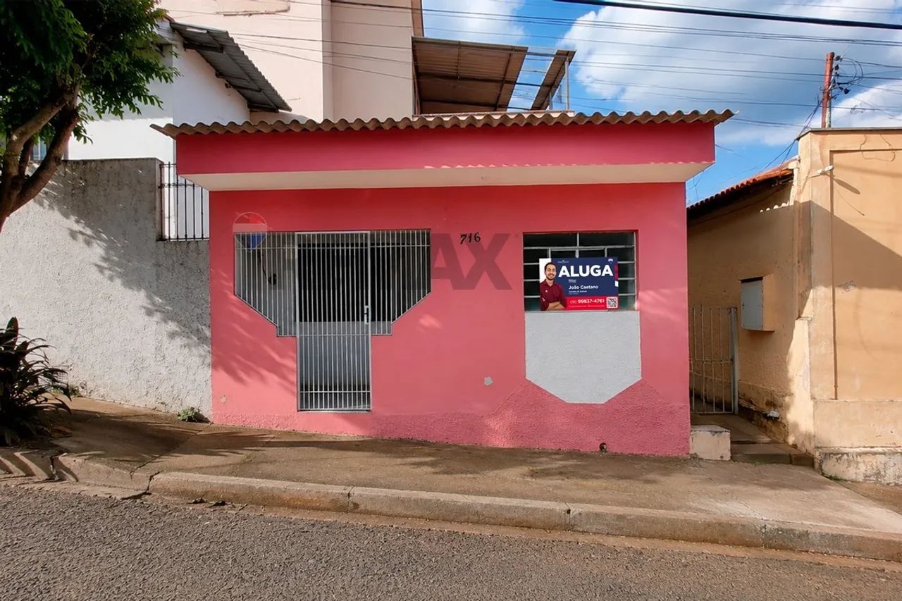 Casa - 1 quarto - Alugar - Capivari - SP