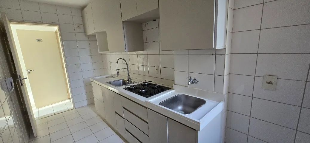 Apartamento No Setor Fama 3Qs com armários