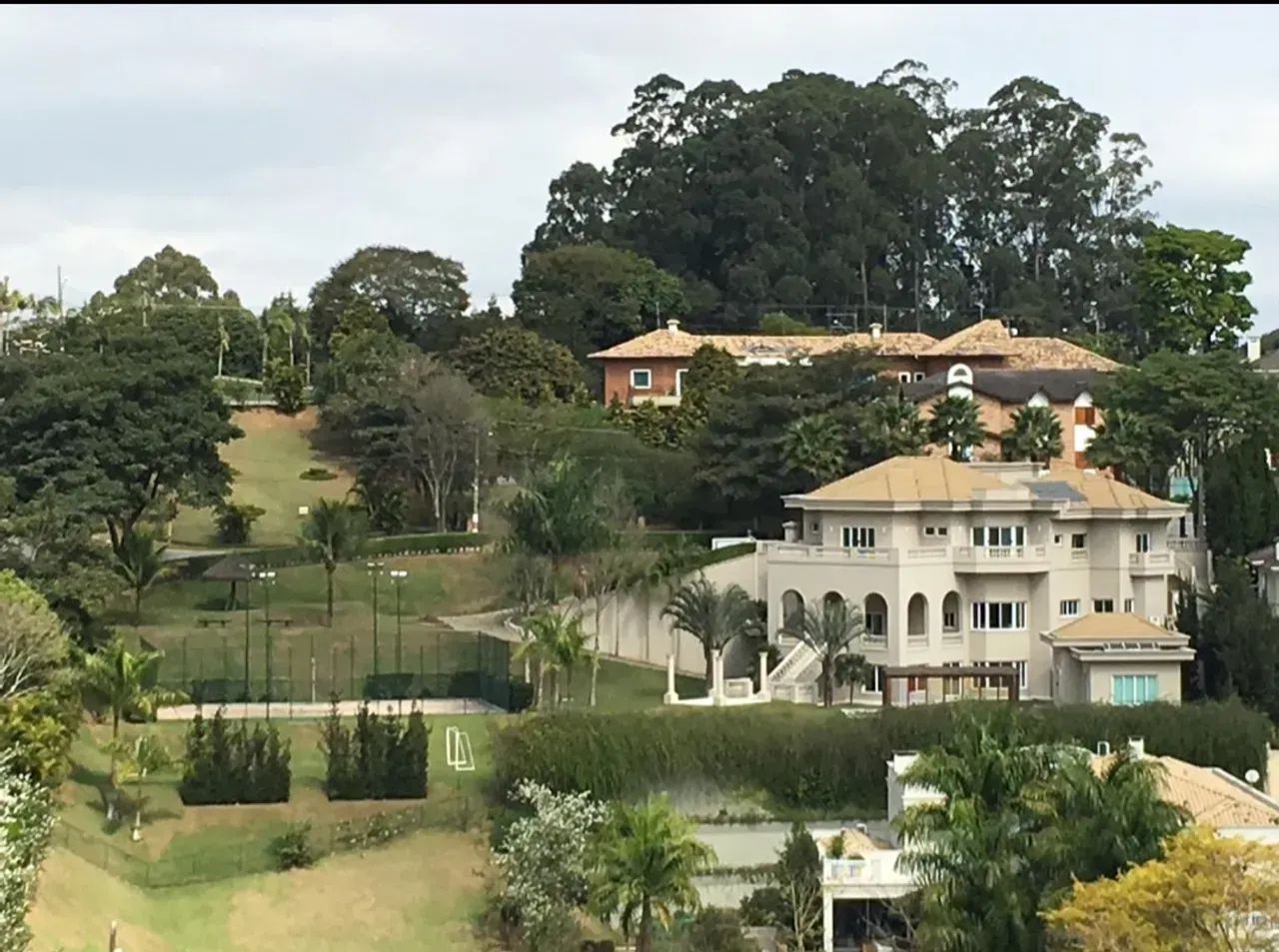 Mansão para retrofit no melhor lugar do Tamboré 1 - Barueri - SP