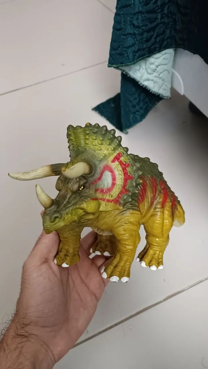 Kit Dinossauros Colecionáveis Hasbro  - Foto 2